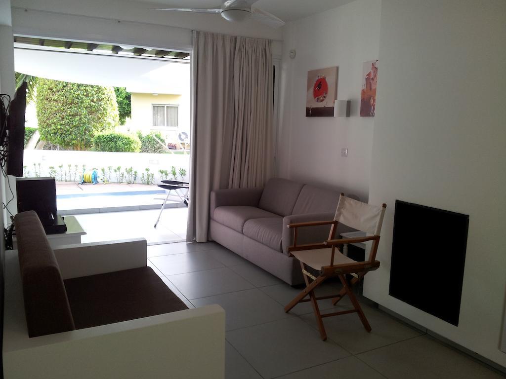 Yialos Holiday Apartments Periwolia Pokój zdjęcie