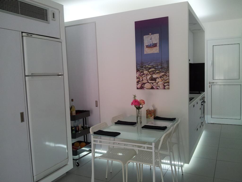 Yialos Holiday Apartments Periwolia Pokój zdjęcie